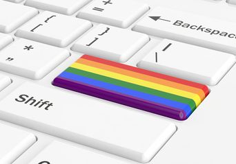 مدیریت امن حساب‌های کاربری